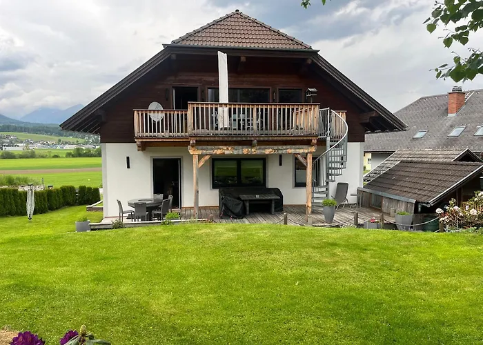 Quarto em Acomodações Particulares Luxury Double Room, Kitchenette, Games Room And Bar