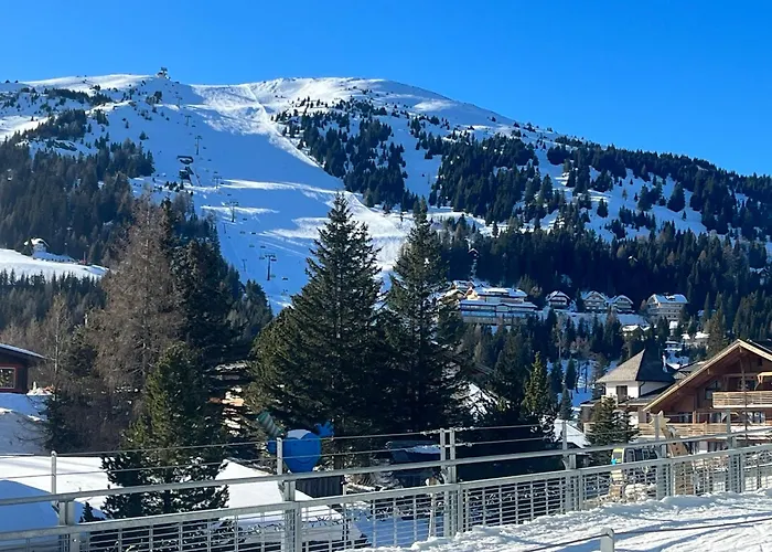 Luxury Double Room, Kitchenette, Games Room And Bar